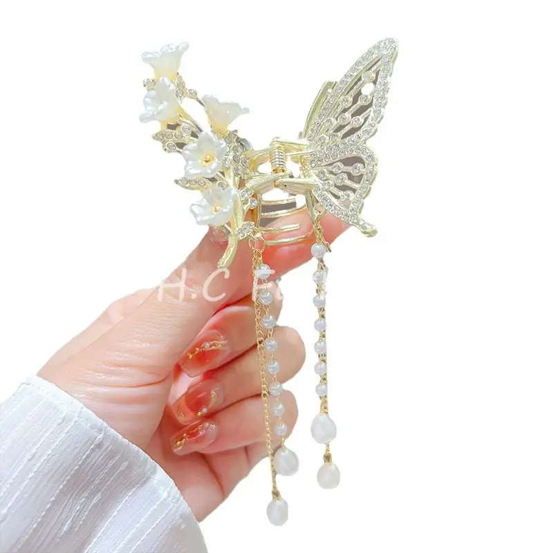Metal Butterfly Hairpin with Pearl Tassel for Women