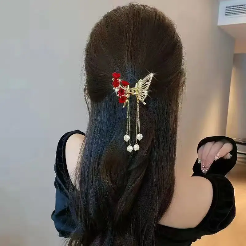 Metal Butterfly Hairpin with Pearl Tassel for Women — feature 4
