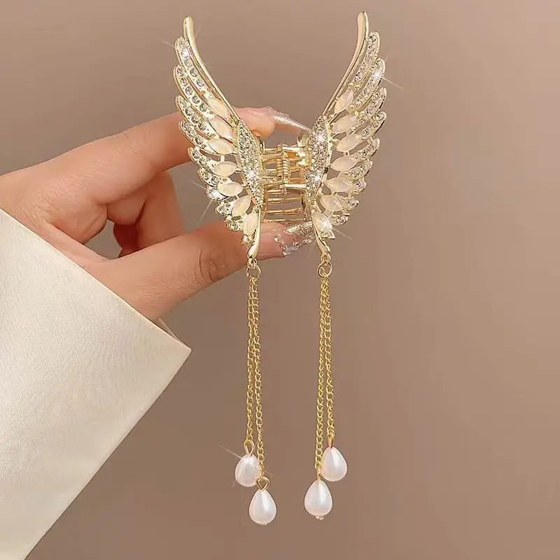 Metal Butterfly Hairpin with Pearl Tassel for Women