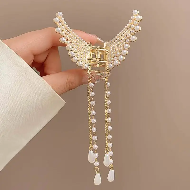 Metal Butterfly Hairpin with Pearl Tassel for Women