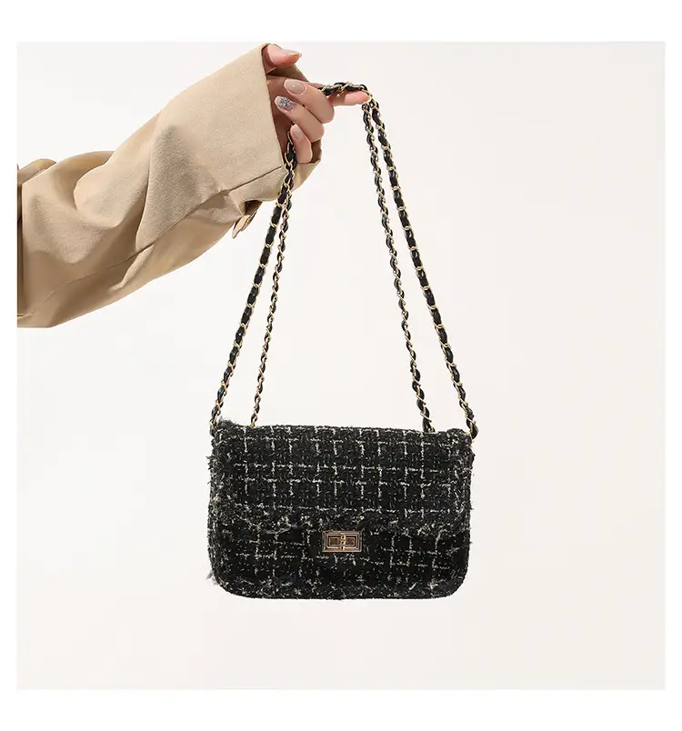 2023 Women's White Plaid Chain Shoulder Bag — feature 15