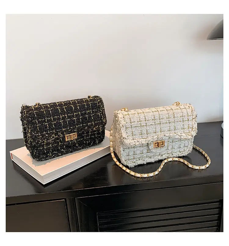 2023 Women's White Plaid Chain Shoulder Bag — feature 22