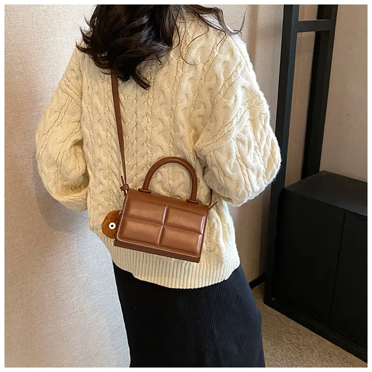 Women Retro Square Shoulder Bag Brown 2023 — feature 15