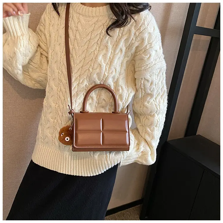 Women Retro Square Shoulder Bag Brown 2023 — feature 16