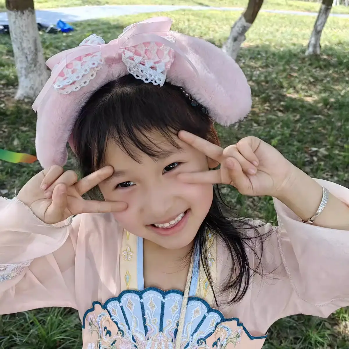 Blue Sparkly Bow Dog Headband for Girls — feature 9