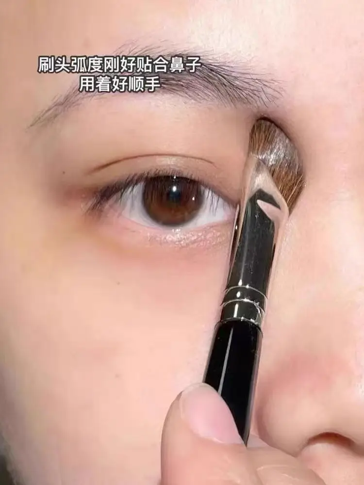 Horsehair Nose Shadow Brush for Eye Details Contouring — feature 10