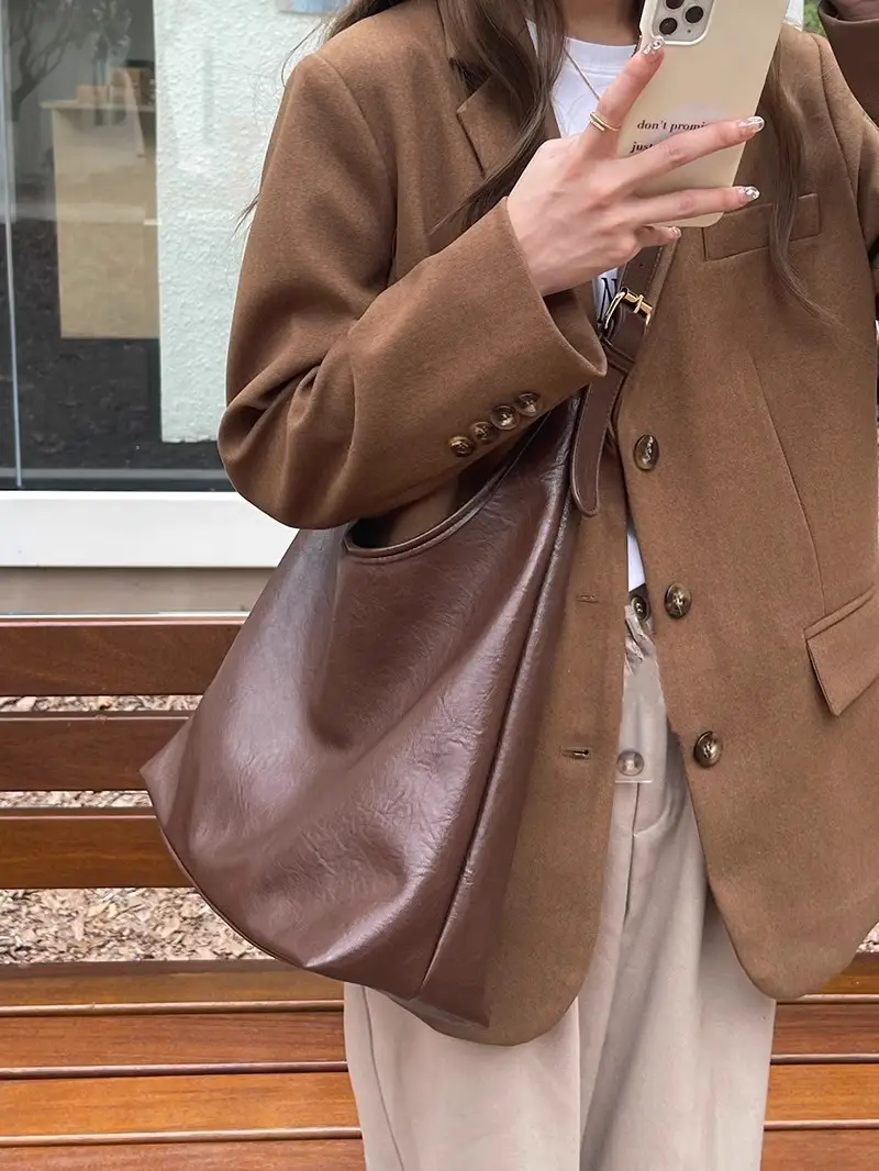 White Leather Shoulder Bag for Women 2026 Spring Summer