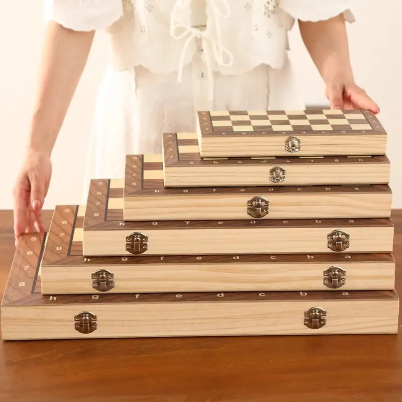 chess magnetic solid wood high-end children's mini folding chessboard beginner small size magnetic chessboard chess