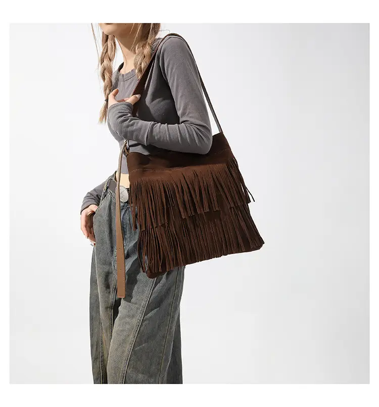 Women's Black Tassel Shoulder Bag Autumn 2023 — feature 18