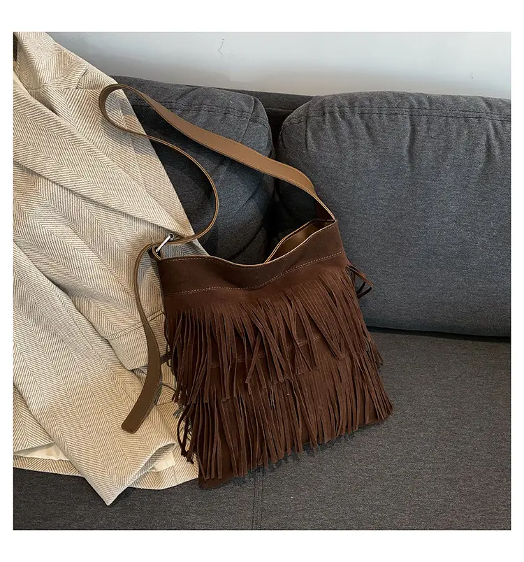 Women's Black Tassel Shoulder Bag Autumn 2023 — feature 19