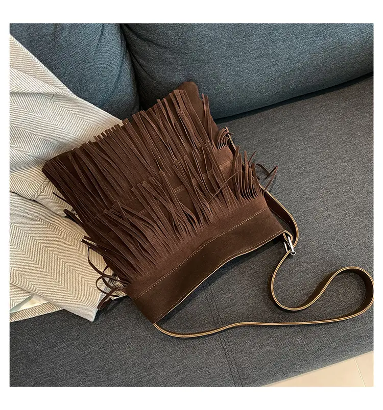 Women's Black Tassel Shoulder Bag Autumn 2023 — feature 20