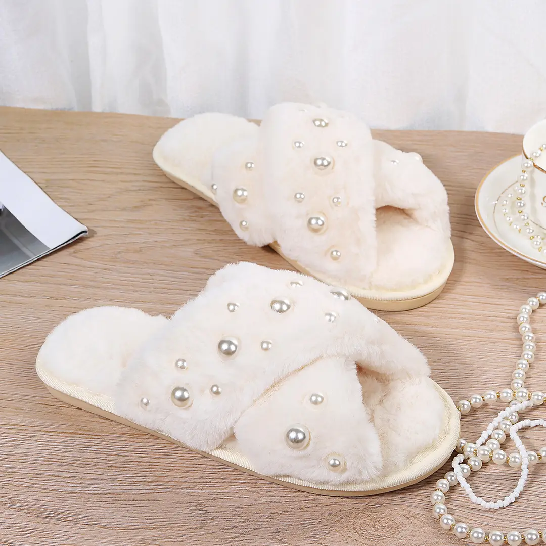 European and American Style Home 2026 New Flat Pearl Cross-Tie Furry Slippers for Women, Candy-Colored Cotton Slippers for Women — feature 5
