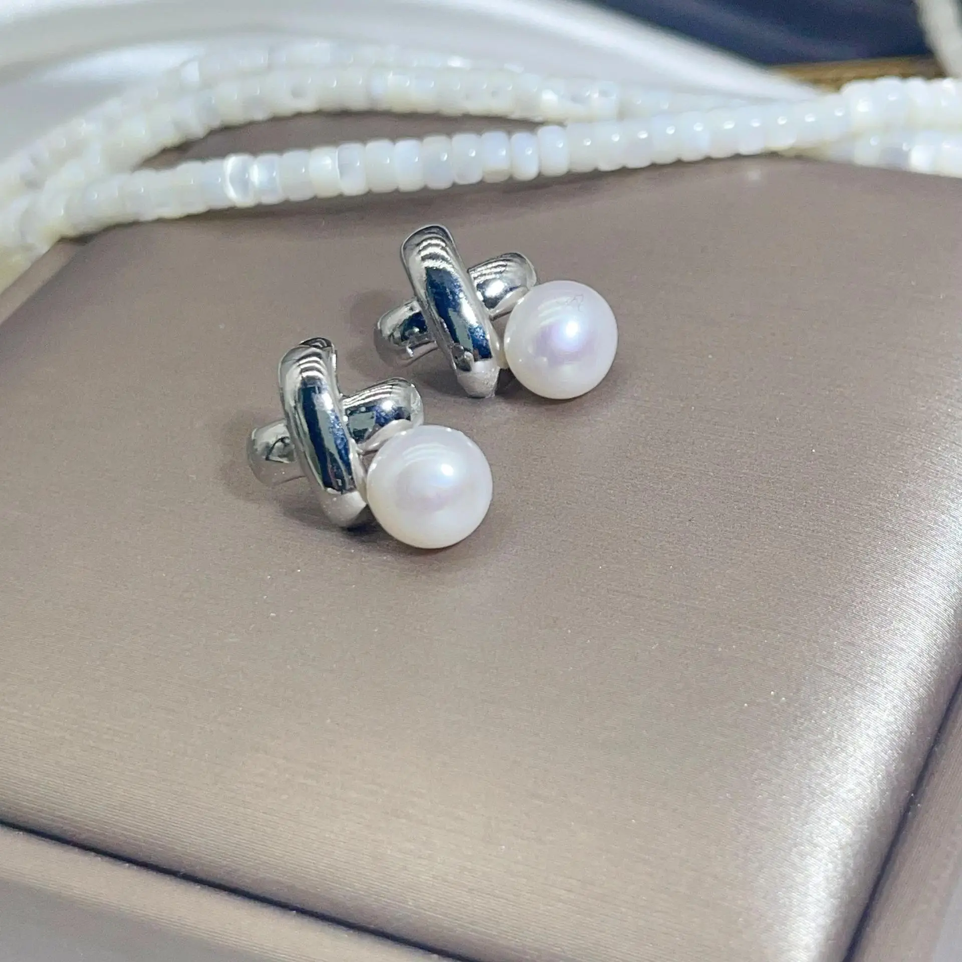 Vintage Pearl Cross Earrings S925 Silver - Image 4