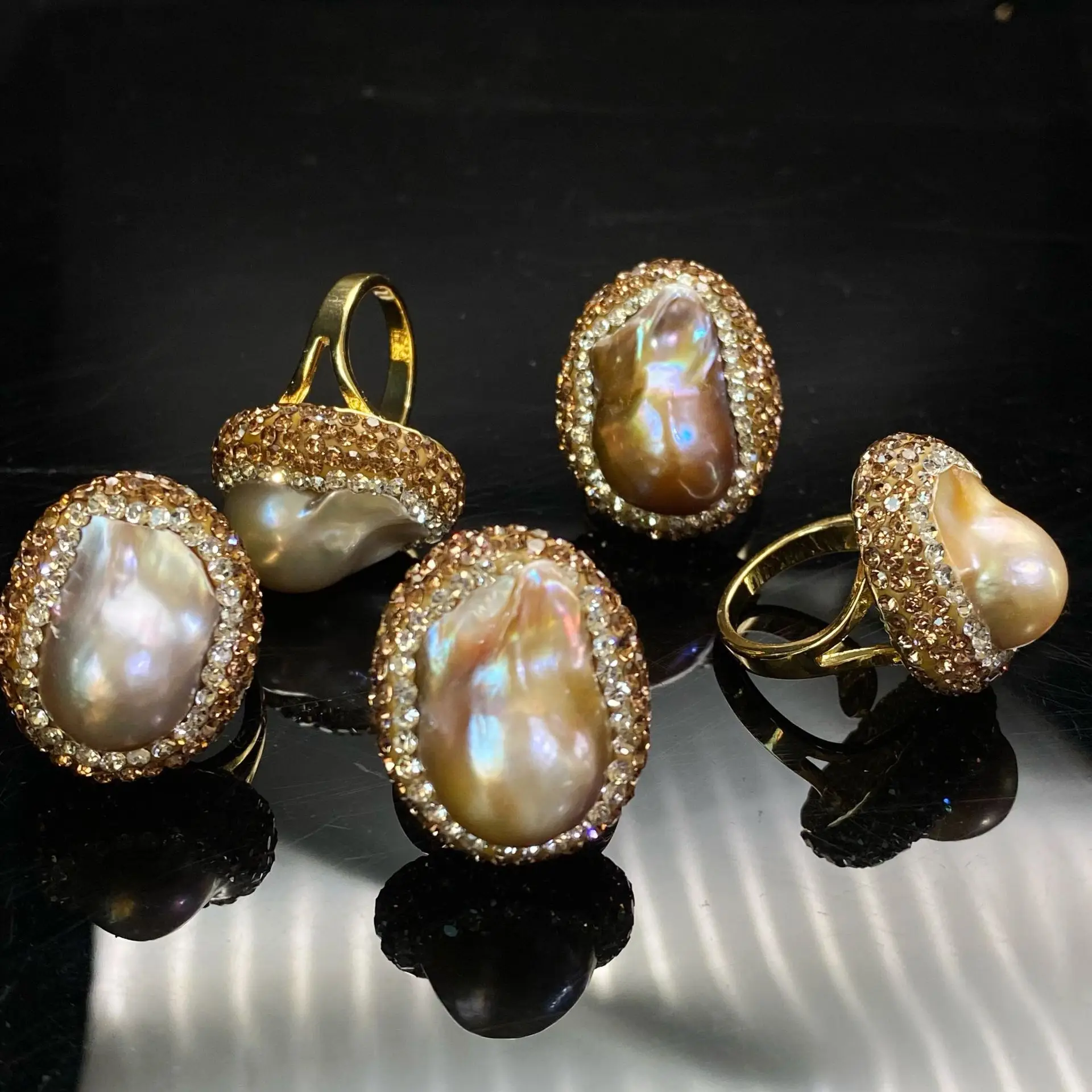 Freshwater Pearl Bus Index Finger Ring Meson Opening Copper Plated 18K — feature 3