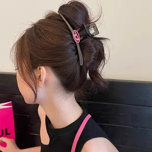 Large Black Velvet Hair Clip with Diamond Letter Design for Women — feature 18