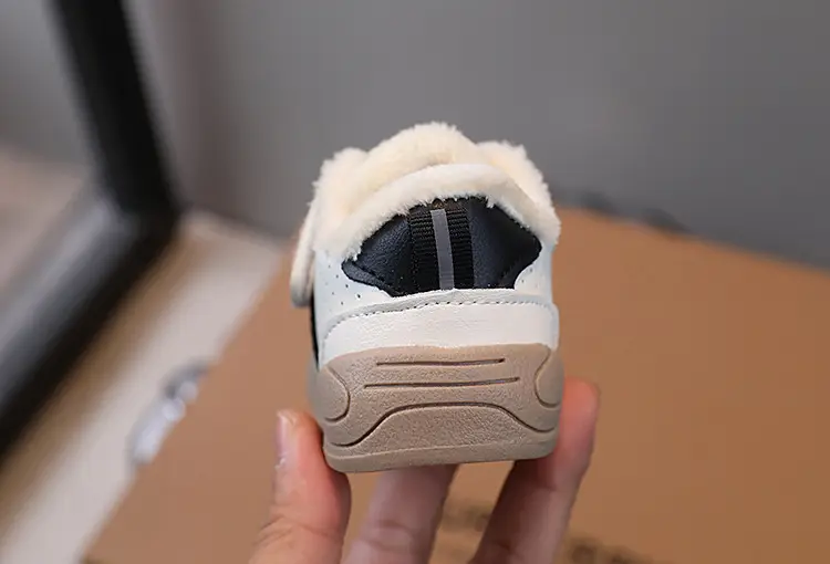 Baby Fleece Lined Toddler Shoes White Bear Decor — feature 14
