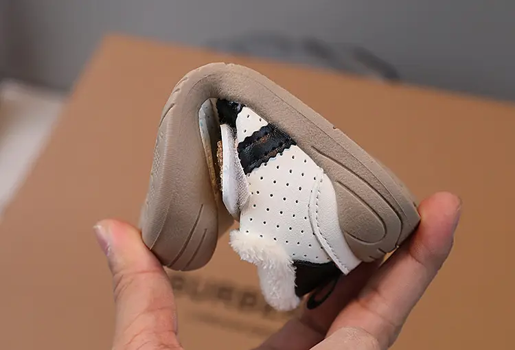 Baby Fleece Lined Toddler Shoes White Bear Decor — feature 18