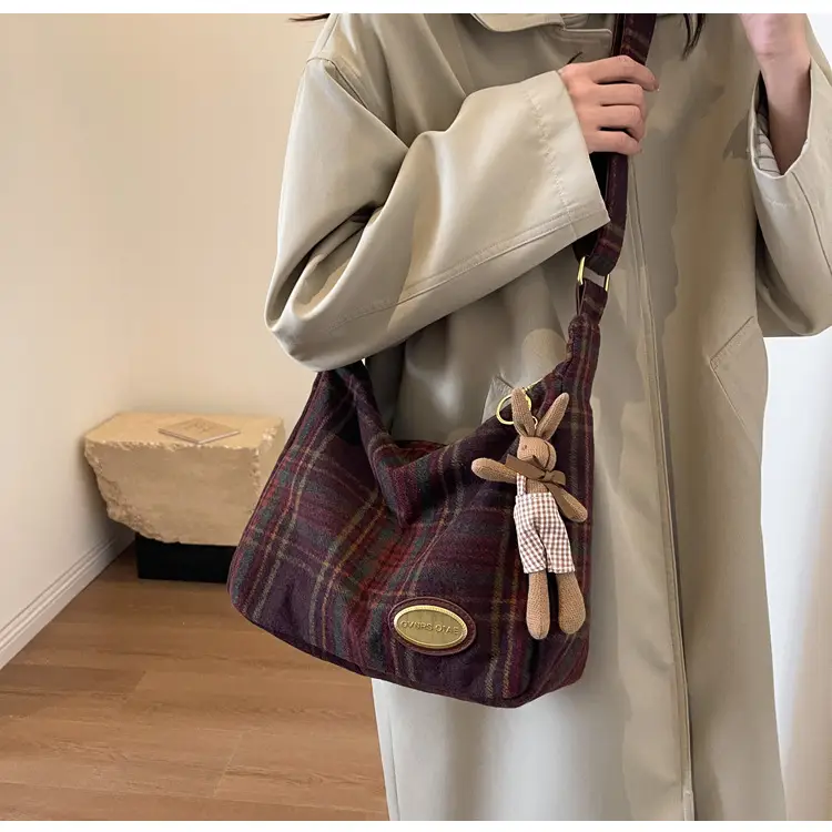 Women Plaid Wool Shoulder Bag Autumn Winter Niche Fashion — feature 1