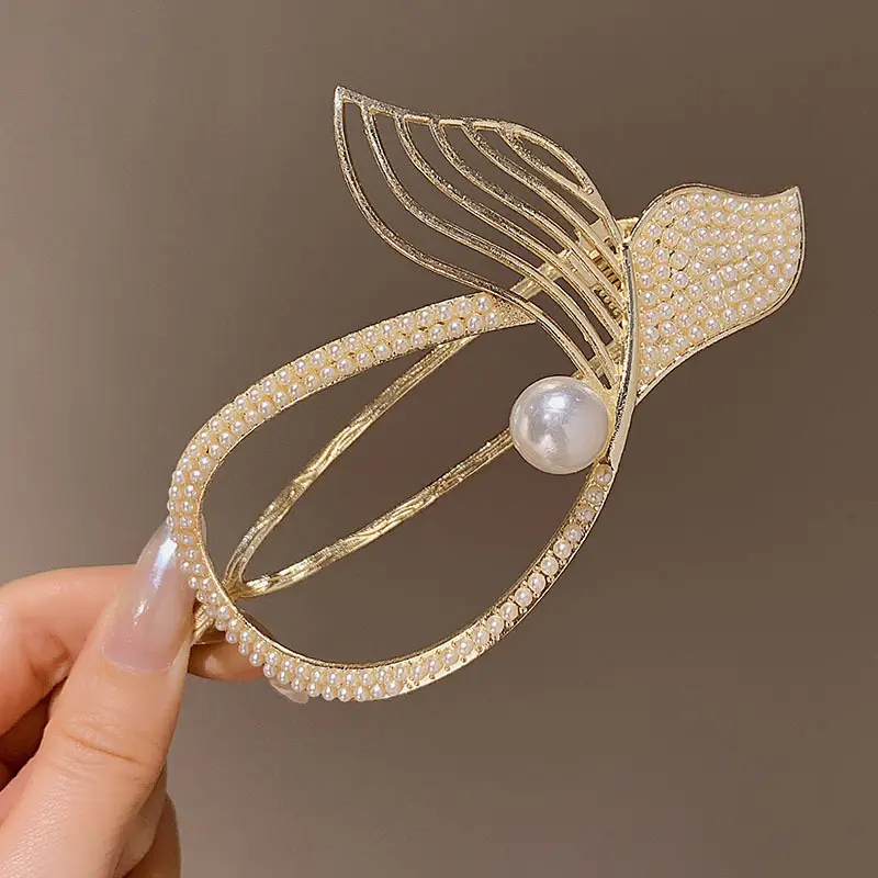 High-End Butterfly Hairpin with Rhinestone & Frog Buckle