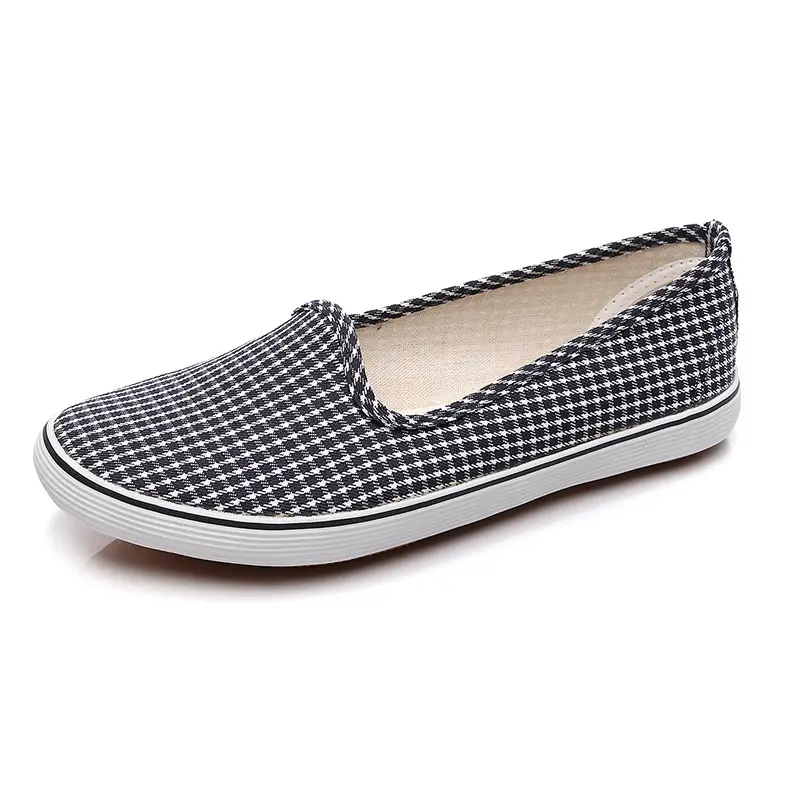 26 Styles of Spring Cloth Shoes for Elderly Women with Rubber Soles, Single Shoes for Middle-Aged and Elderly Mothers, Old Beijing Canvas Shoes with Non-Slip Soft Soles - Image 8