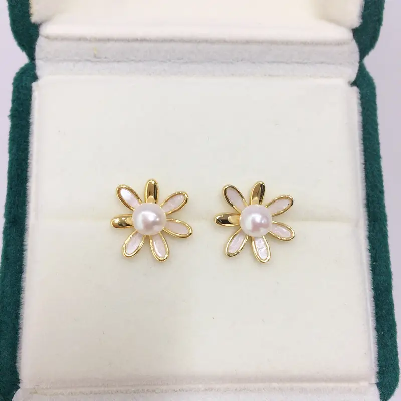 18K Gold Pearl Earrings for Women - Image 5