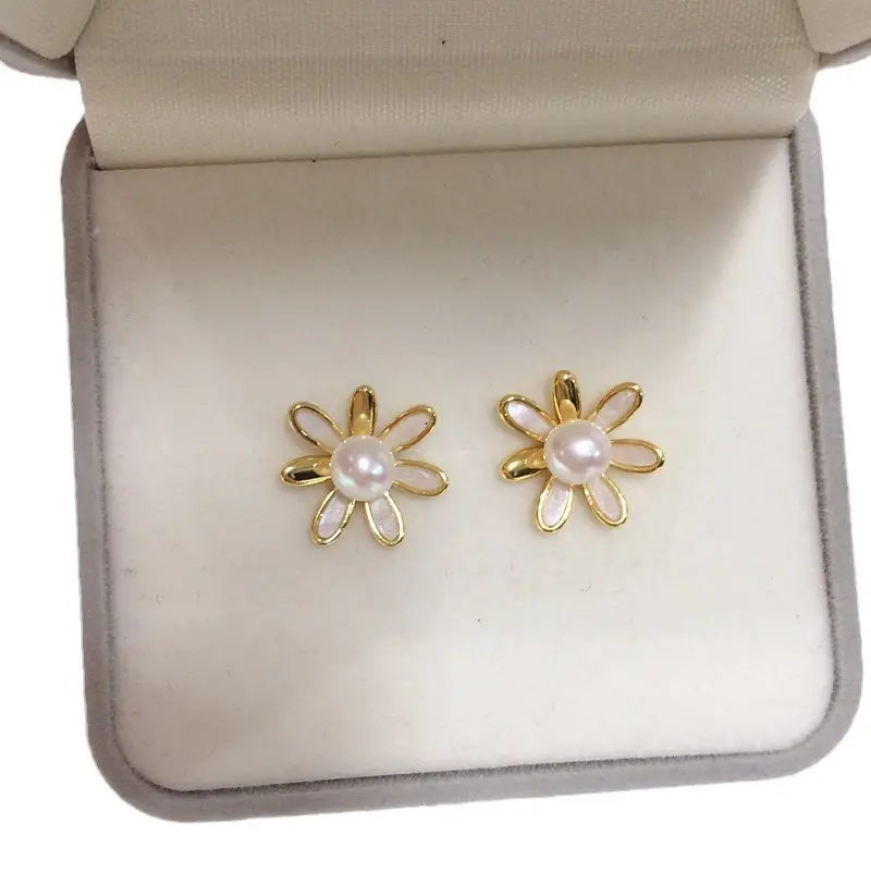 18K Gold Pearl Earrings for Women - Image 7