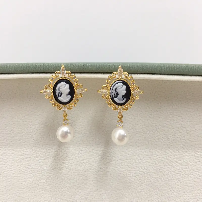 Zhuji Pearl Earrings 18K Gold Women Elegant Design - Image 5