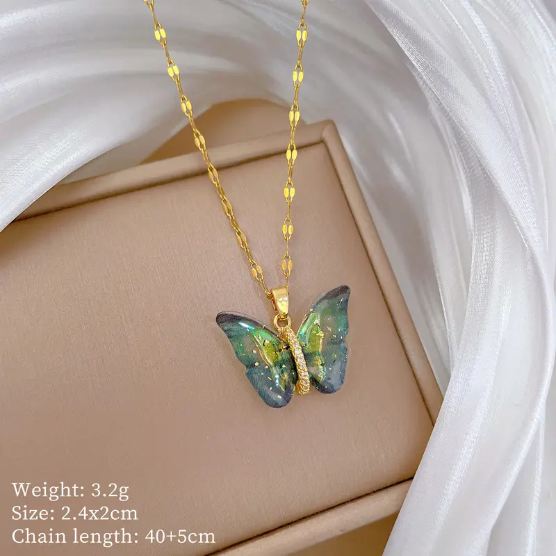 B427 green titanium steel chain copper pendant