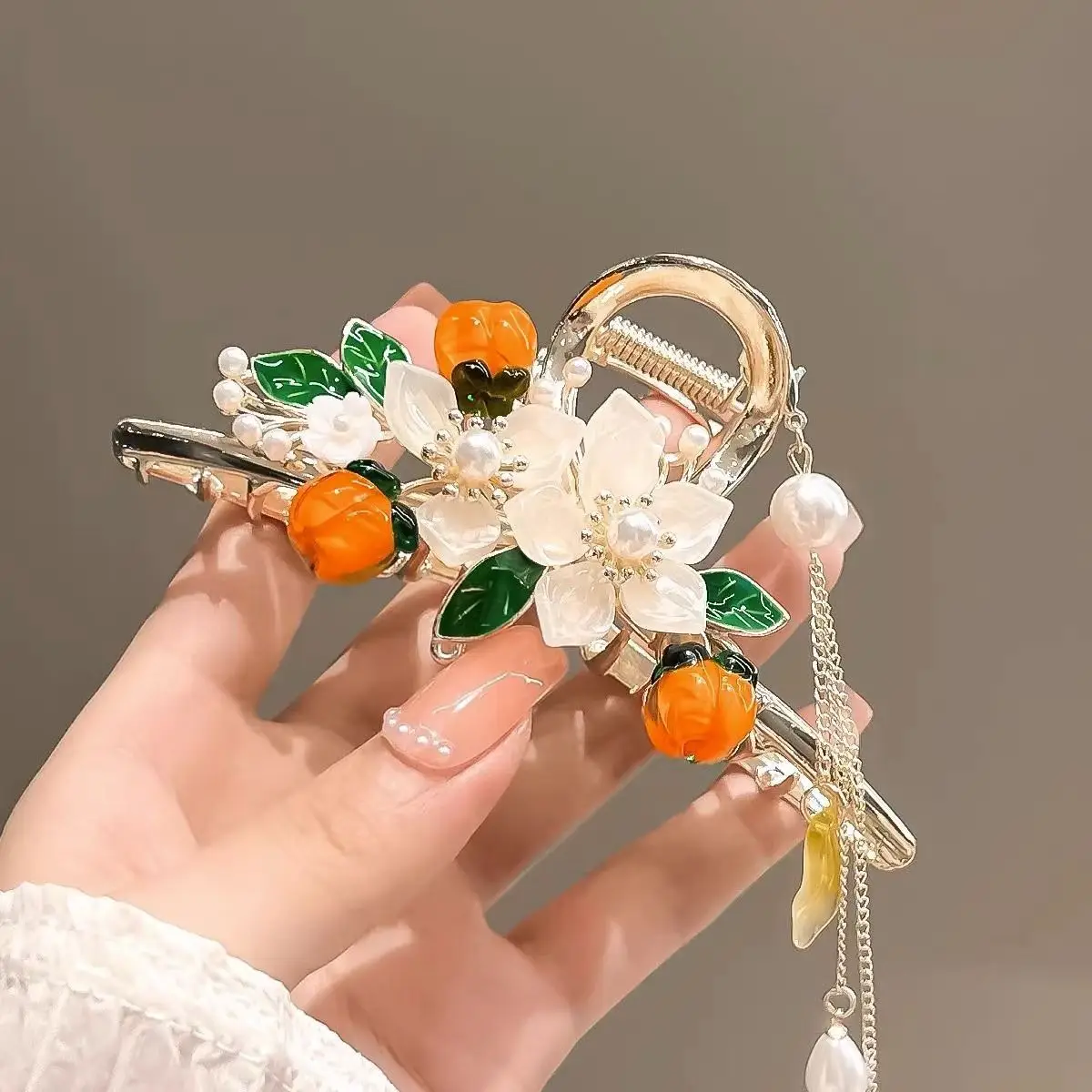 Fairy Flower Hairpin for Women with Pearl Tassel — feature 10
