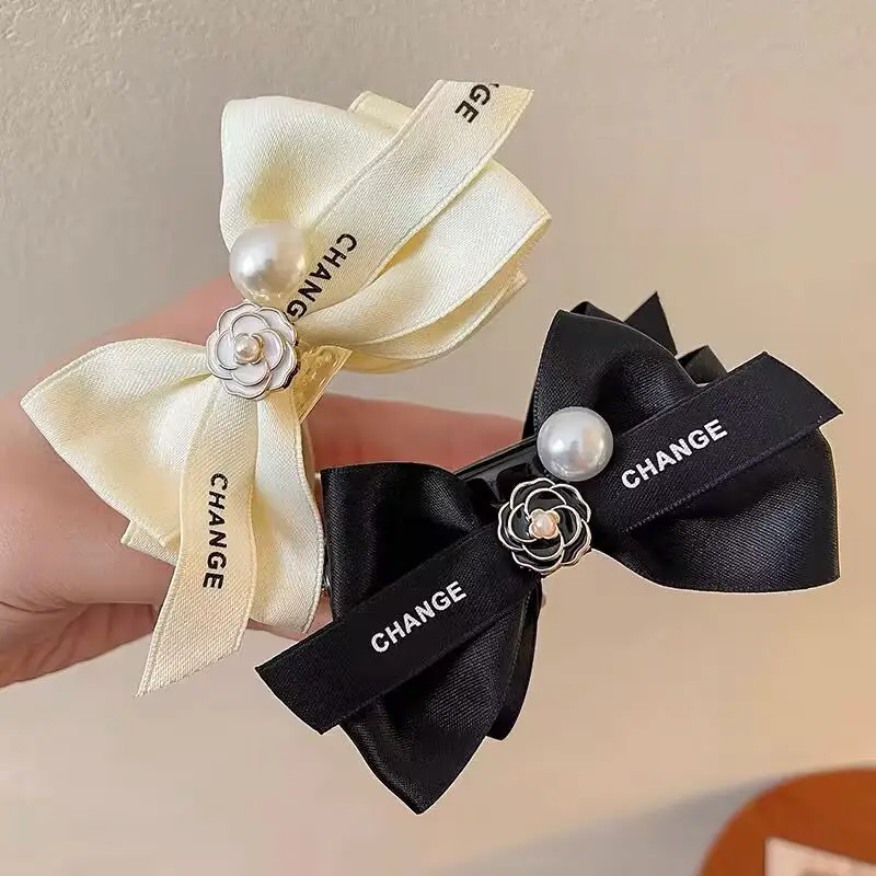 Elegant Starry Bow Clip for Women with Shark Design - Image 9