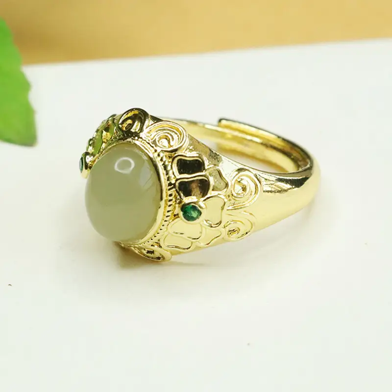 Vintage Gold Jade Ring with Green Gemstones - Image 4