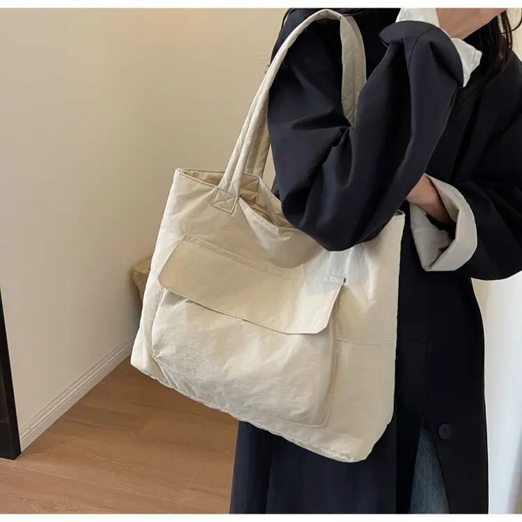 Lightweight Large Capacity Shoulder Bag for Women — feature 22