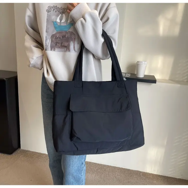 Lightweight Large Capacity Shoulder Bag for Women — feature 28