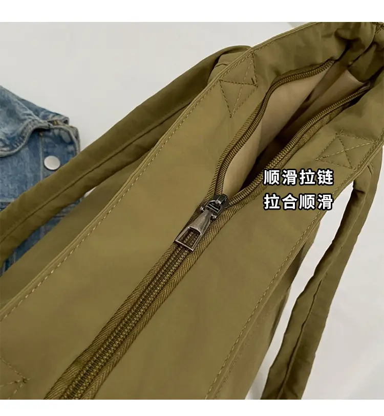 Lightweight Large Capacity Shoulder Bag for Women — feature 3