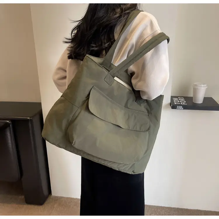 Lightweight Large Capacity Shoulder Bag for Women — feature 31