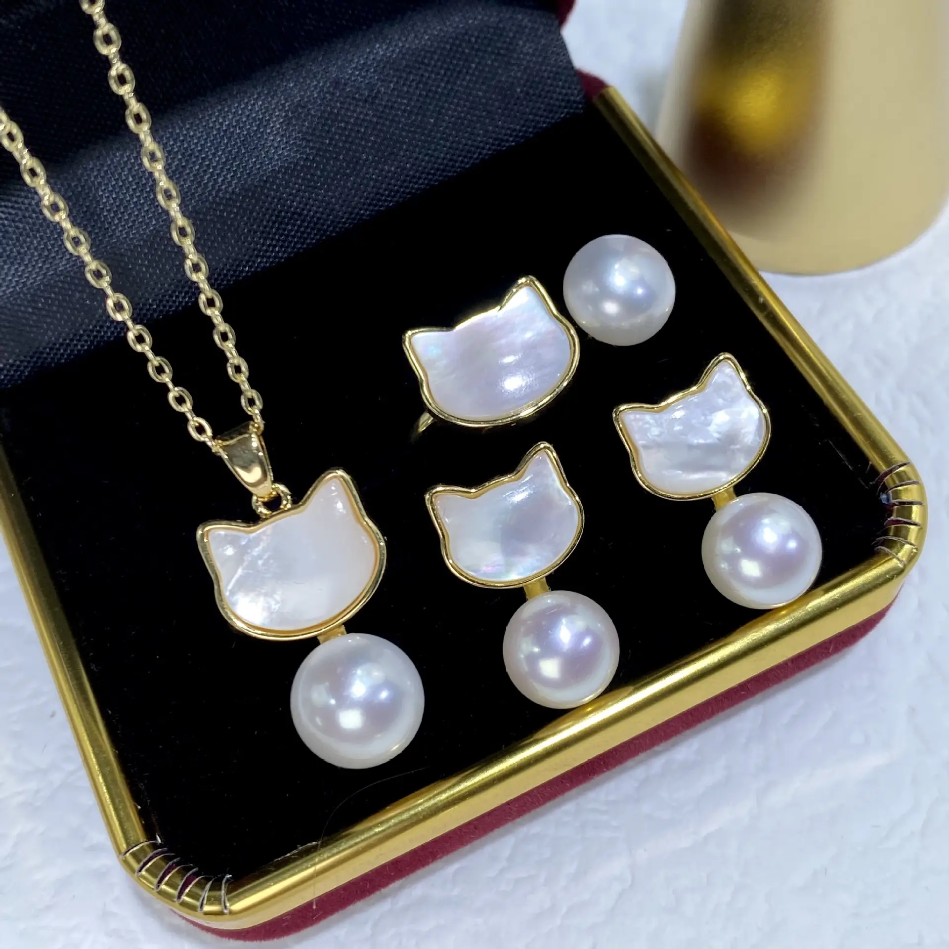 2025 Pearl Flower Earrings Set for Women — feature 3