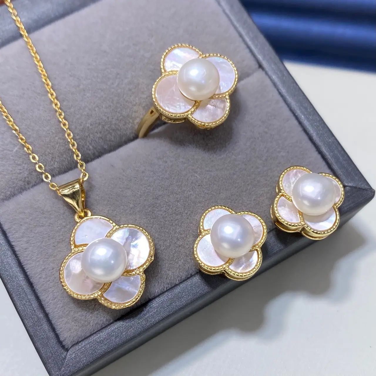 2025 Pearl Flower Earrings Set for Women