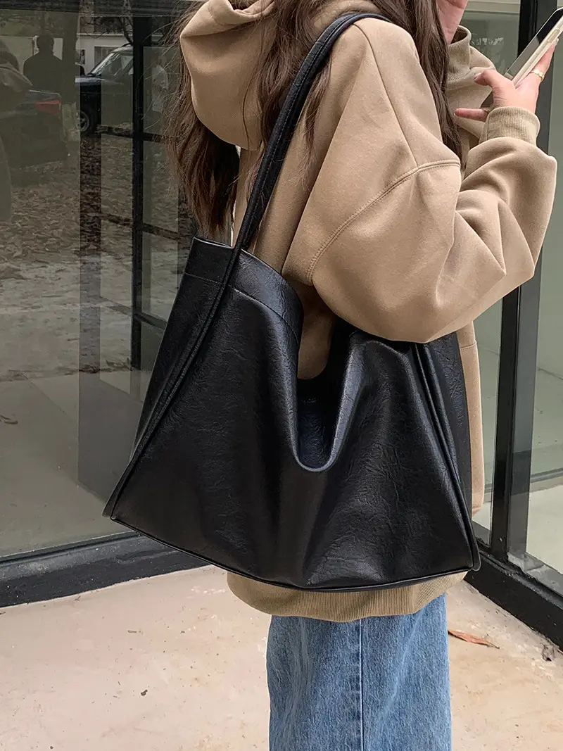 Women's Black Leather Tote Bag Large Capacity Niche Design - Image 5