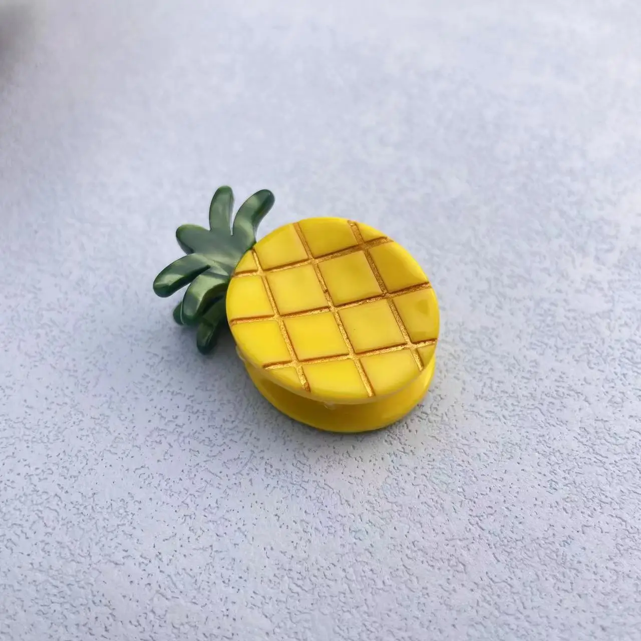Pineapple (2cm)