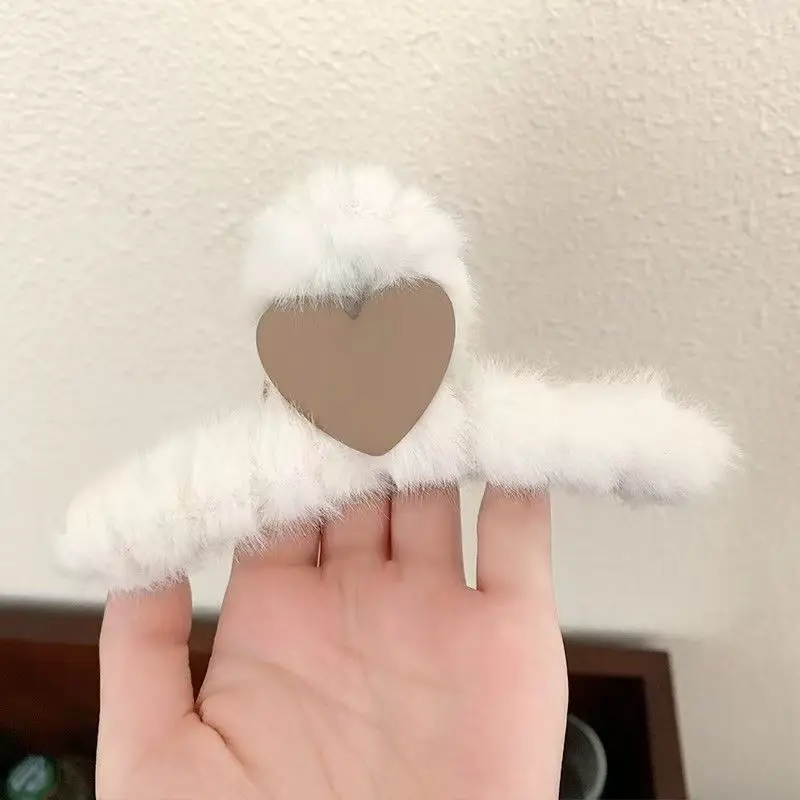 Plush Heart Hair Clips for Girls Autumn Winter - Image 2