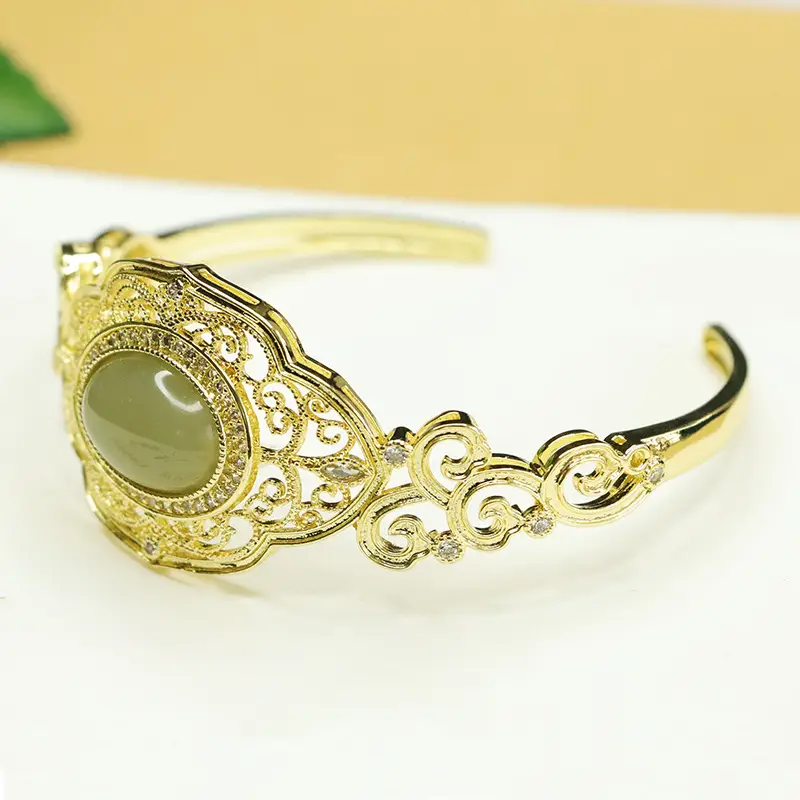 Aiyu Gold Jade Hollow Bracelet Pigeon Egg Design - Image 2