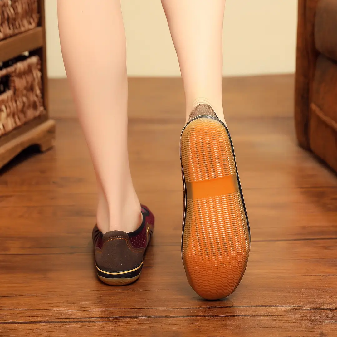 26 Styles of Spring and Autumn Traditional Beijing Cloth Shoes for Women, Middle-Aged and Elderly Mom Shoes, Wear-Resistant Non-Slip Work Shoes with Rubber Soles for Seniors - Image 14