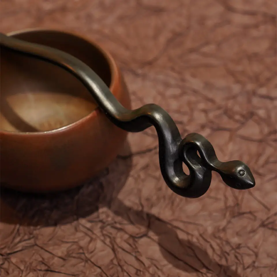 Vintage Ebony Hairpin with Snake Handle - Image 5