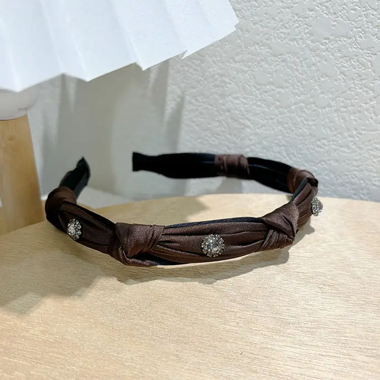 Yuqi Black Satin Skull Top Headband with Rhinestone Decor - Image 2