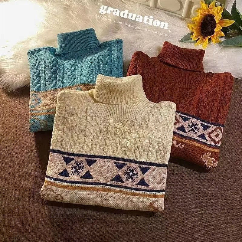 Winter Turtleneck Sweater for Men Women Brown Bear Print - Image 5
