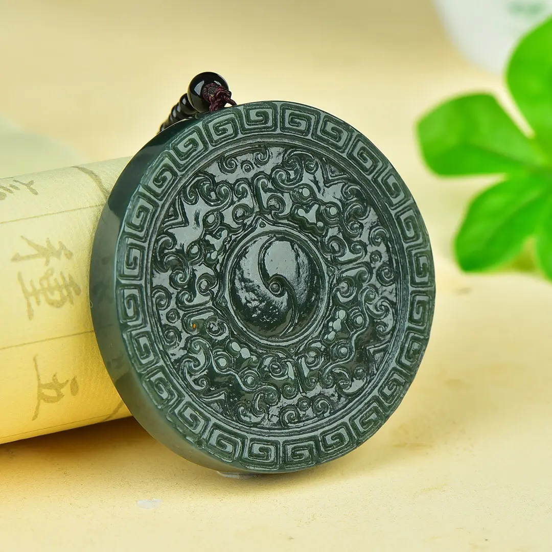 Hetian Jade Gossip Necklace with Geometric Design — feature 7
