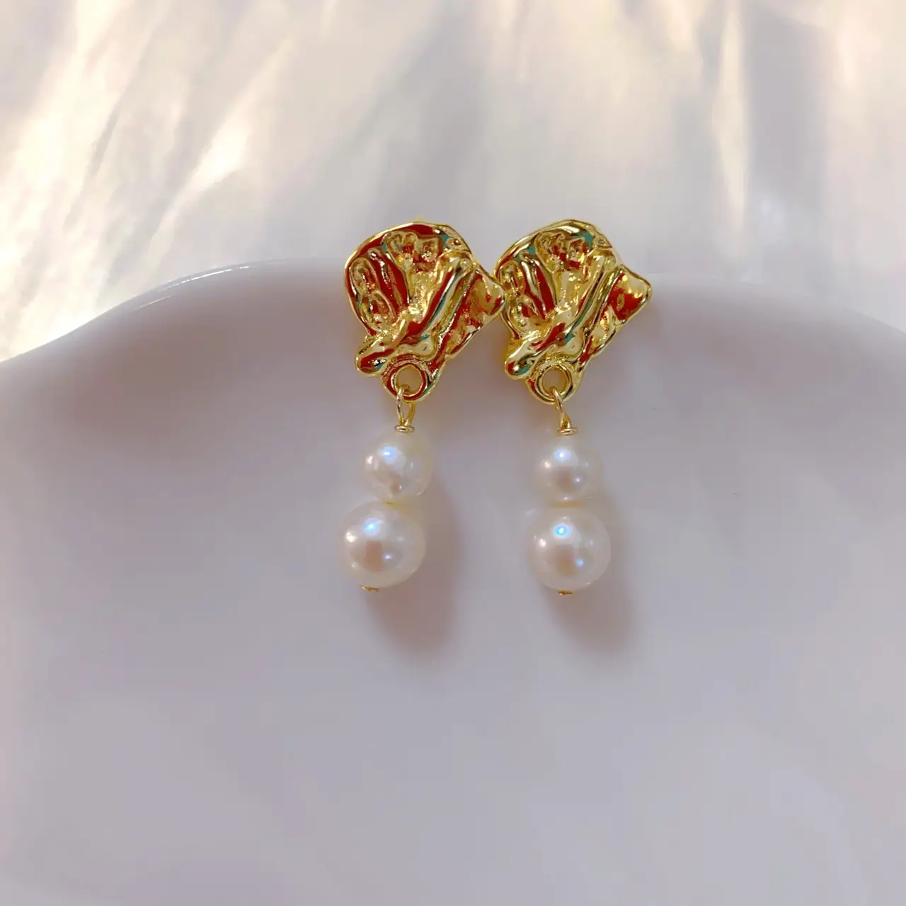 Korean-style Pearl Earrings Silver Gold Fashion Women - Image 4