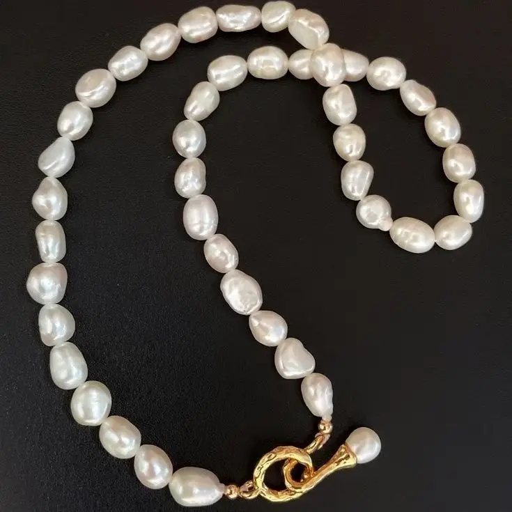 French Retro Pearl Necklace with Gold Clasp - Image 2