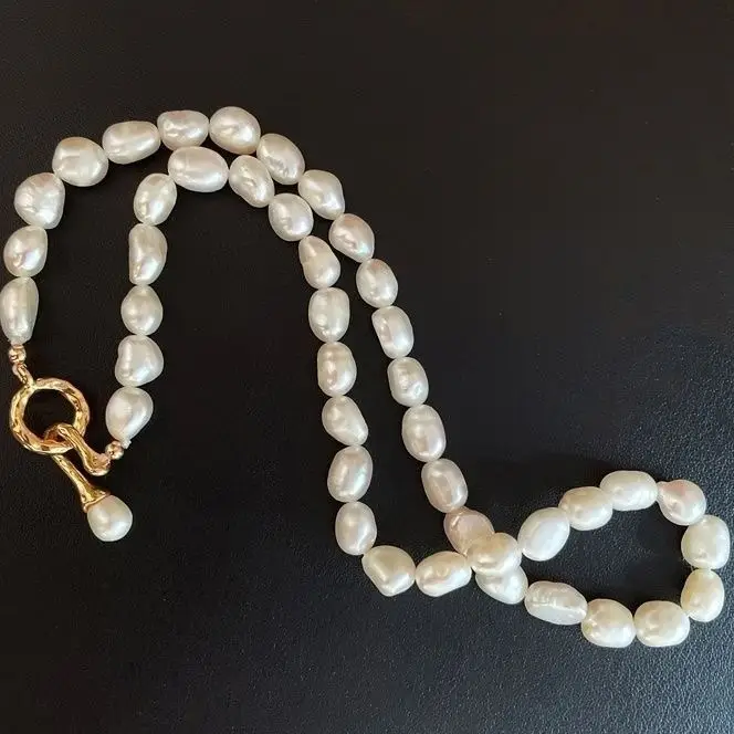 French Retro Pearl Necklace with Gold Clasp - Image 3