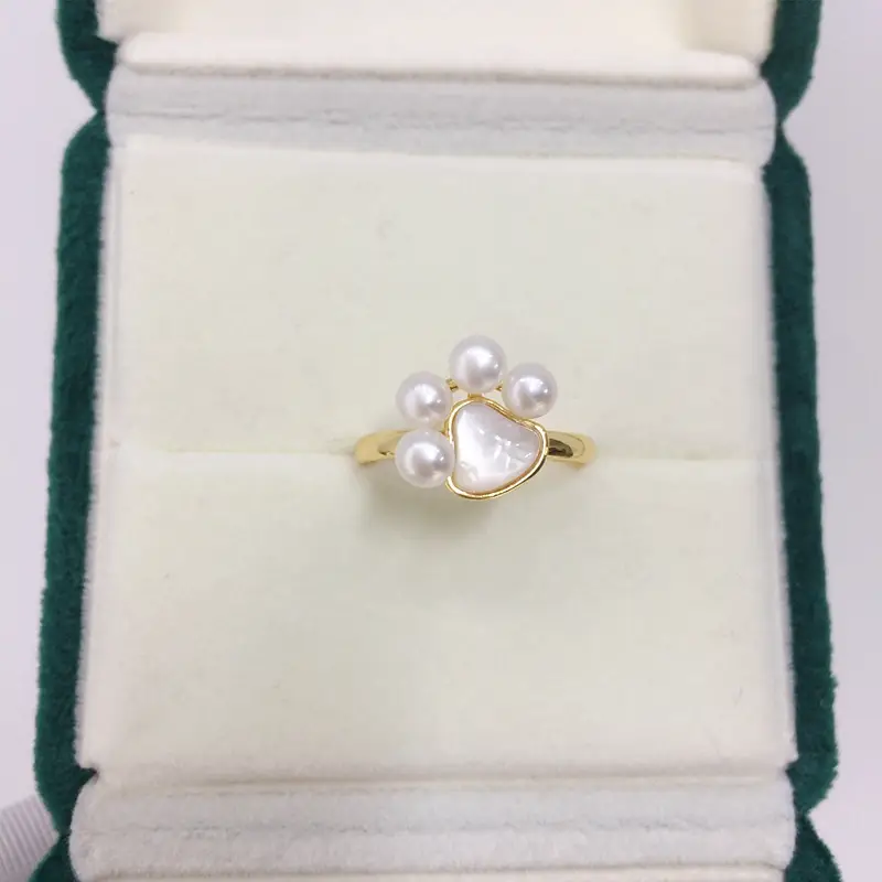 Natural Pearl Ring with Gold Plated Cat Claw Design — feature 4